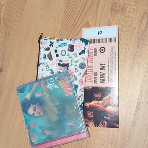 Taylor Swift Life Of A Showgirl Cd Bundle